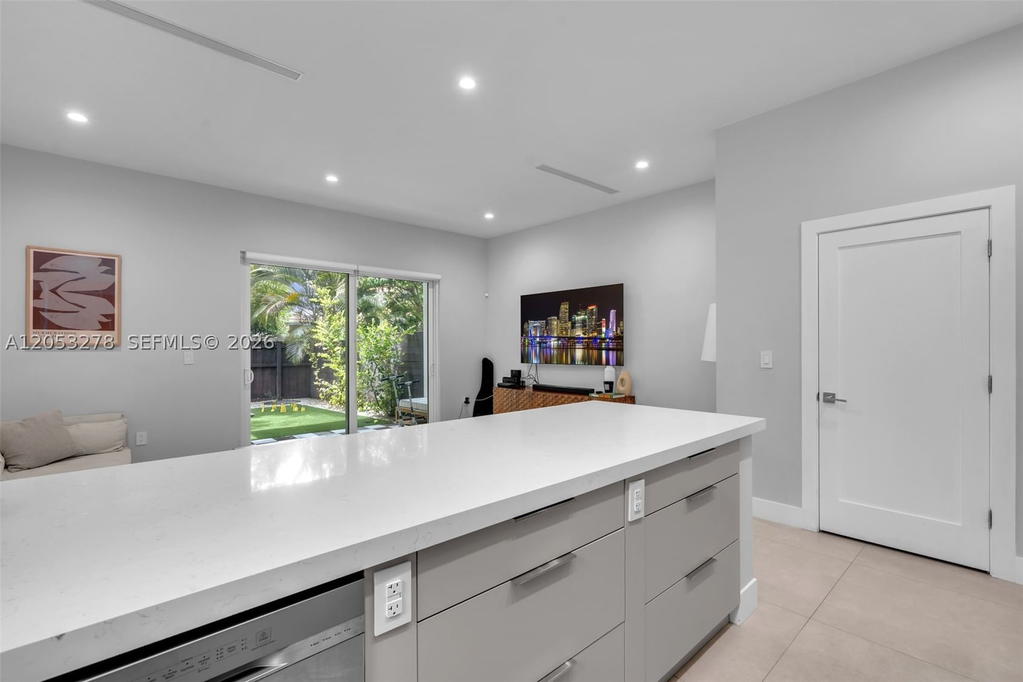 Real estate property located at 3769 27th Ln #3769, Miami-dade, Douglas Manor, Miami, FL