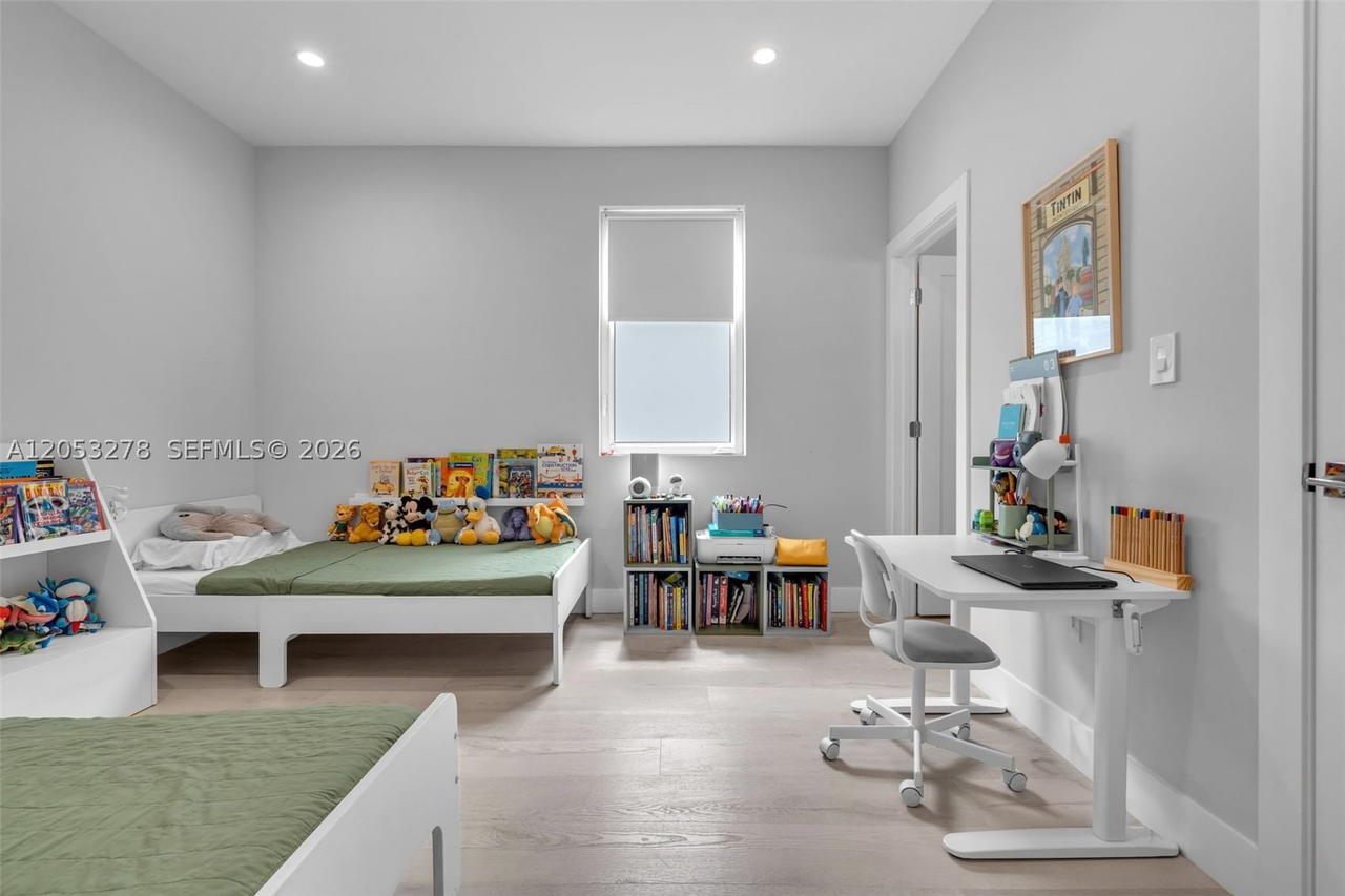 Real estate property located at 3769 27th Ln #3769, Miami-dade, Douglas Manor, Miami, FL