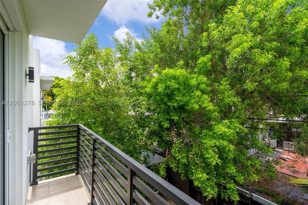 Real estate property located at 3769 27th Ln #3769, Miami-dade, Douglas Manor, Miami, FL