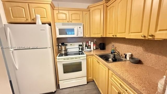 Real estate property located at 17570 Atlantic Blvd #105, Miami-dade, Avila Condo, Sunny Isles Beach, FL