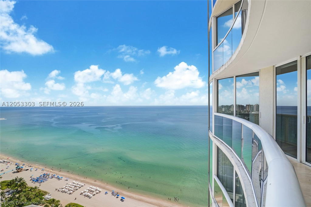 Real estate property located at 17201 Collins Ave #2502, Miami-dade, Ocean Four Condominium, Sunny Isles Beach, FL