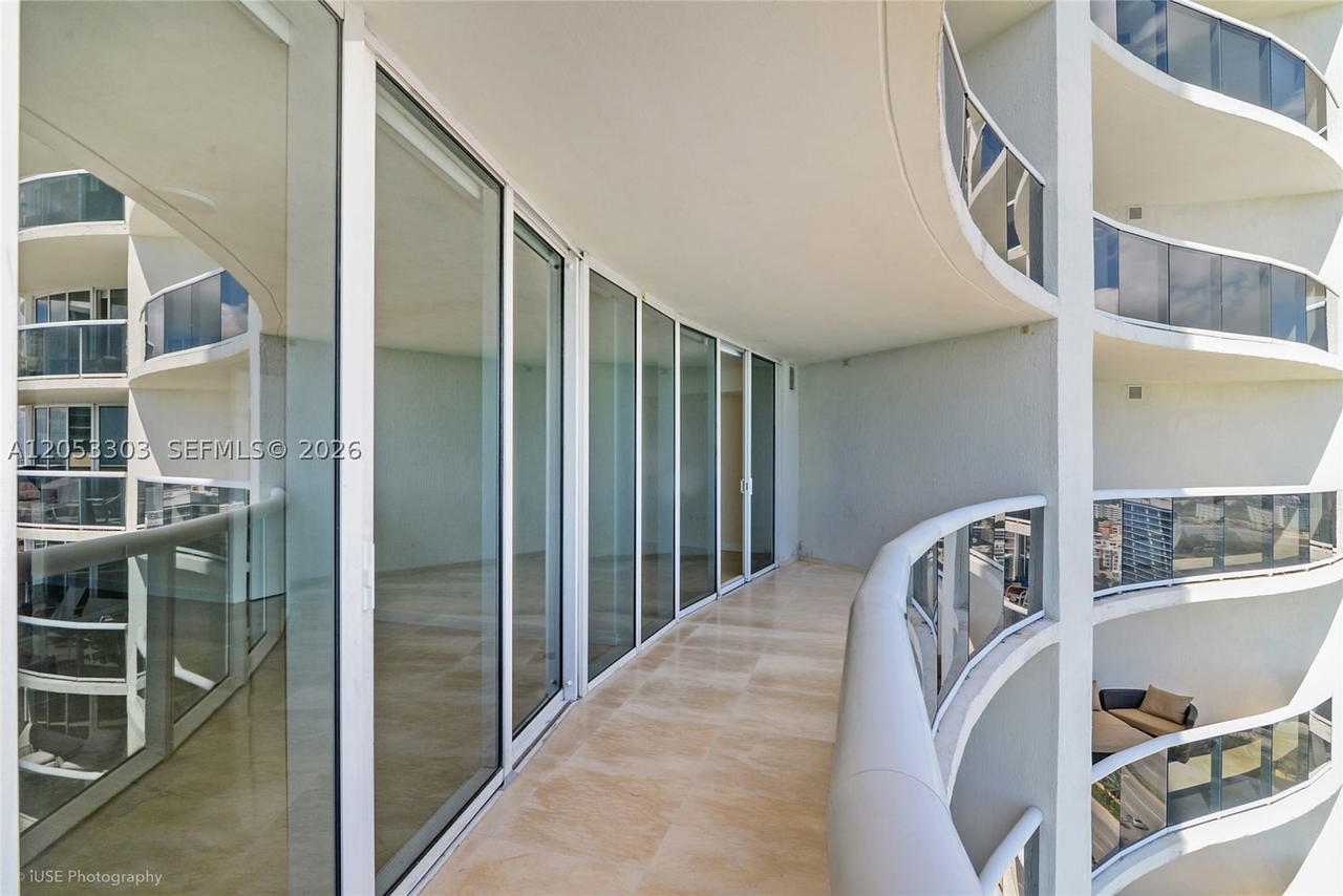 Real estate property located at 17201 Collins Ave #2502, Miami-dade, Ocean Four Condominium, Sunny Isles Beach, FL