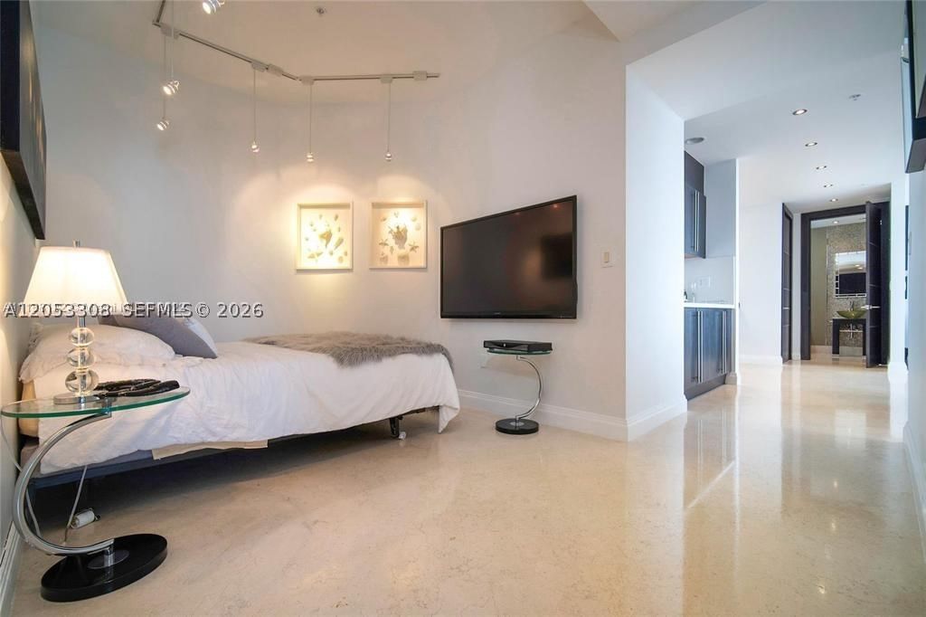 Real estate property located at 18101 Collins Ave #1101, Miami-dade, Trump Palace Condo, Sunny Isles Beach, FL