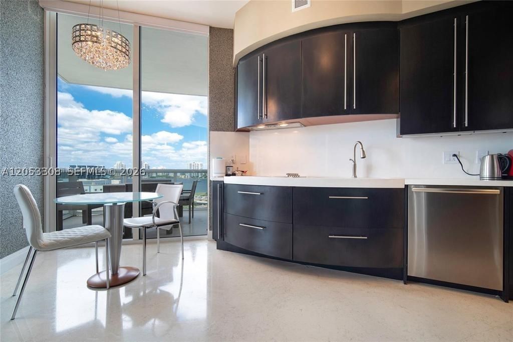 Real estate property located at 18101 Collins Ave #1101, Miami-dade, Trump Palace Condo, Sunny Isles Beach, FL