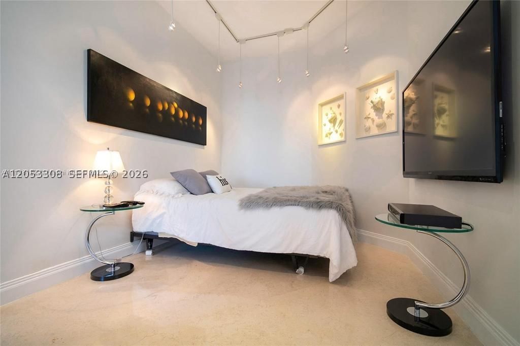 Real estate property located at 18101 Collins Ave #1101, Miami-dade, Trump Palace Condo, Sunny Isles Beach, FL