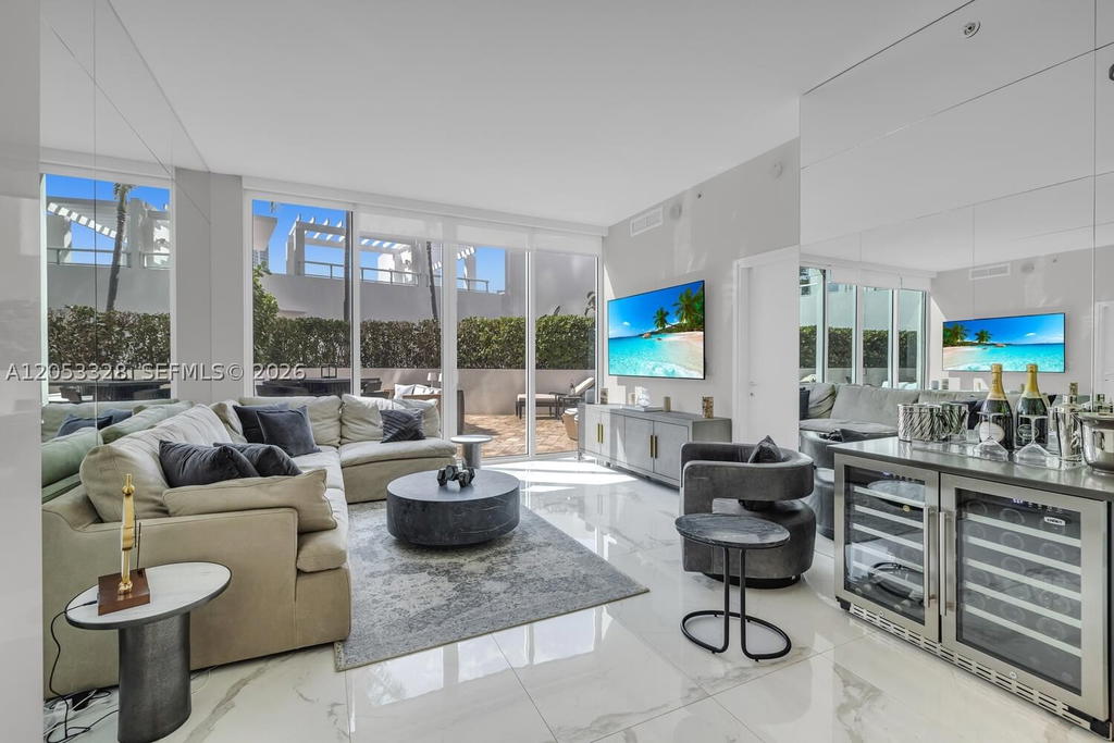 Real estate property located at 50 Pointe Dr #510, Miami-dade, Continuum On South Beach, Miami Beach, FL