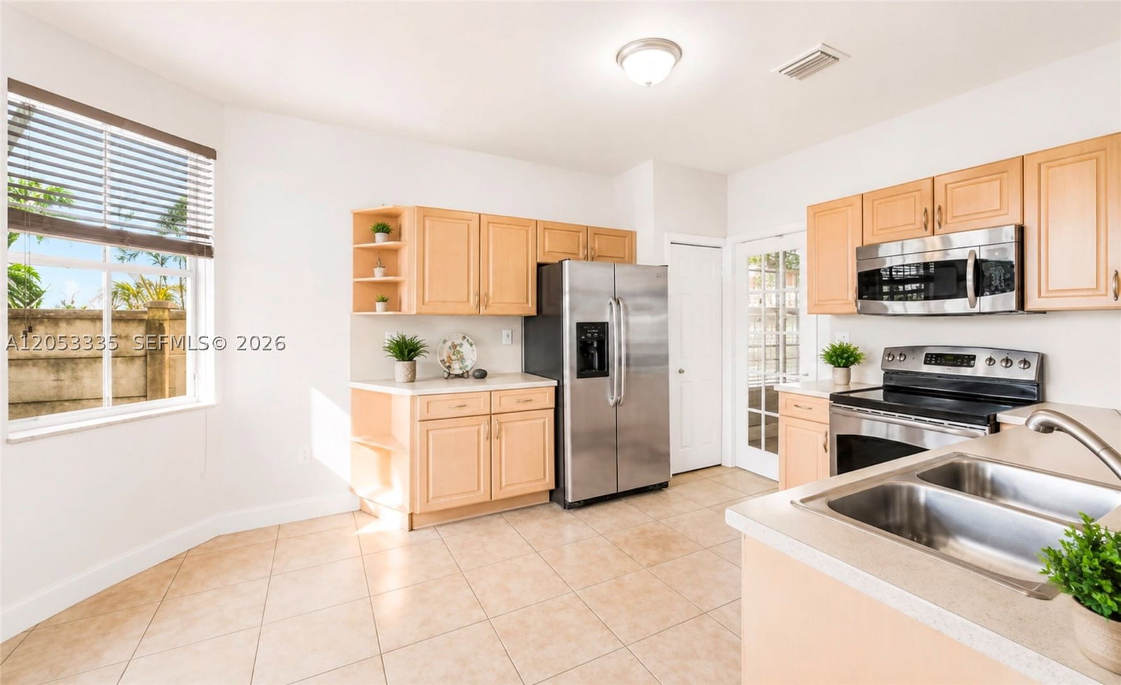 Real estate property located at 3043 147th Pl, Miami-dade, Camino Real Estates 1st A, Miami, FL