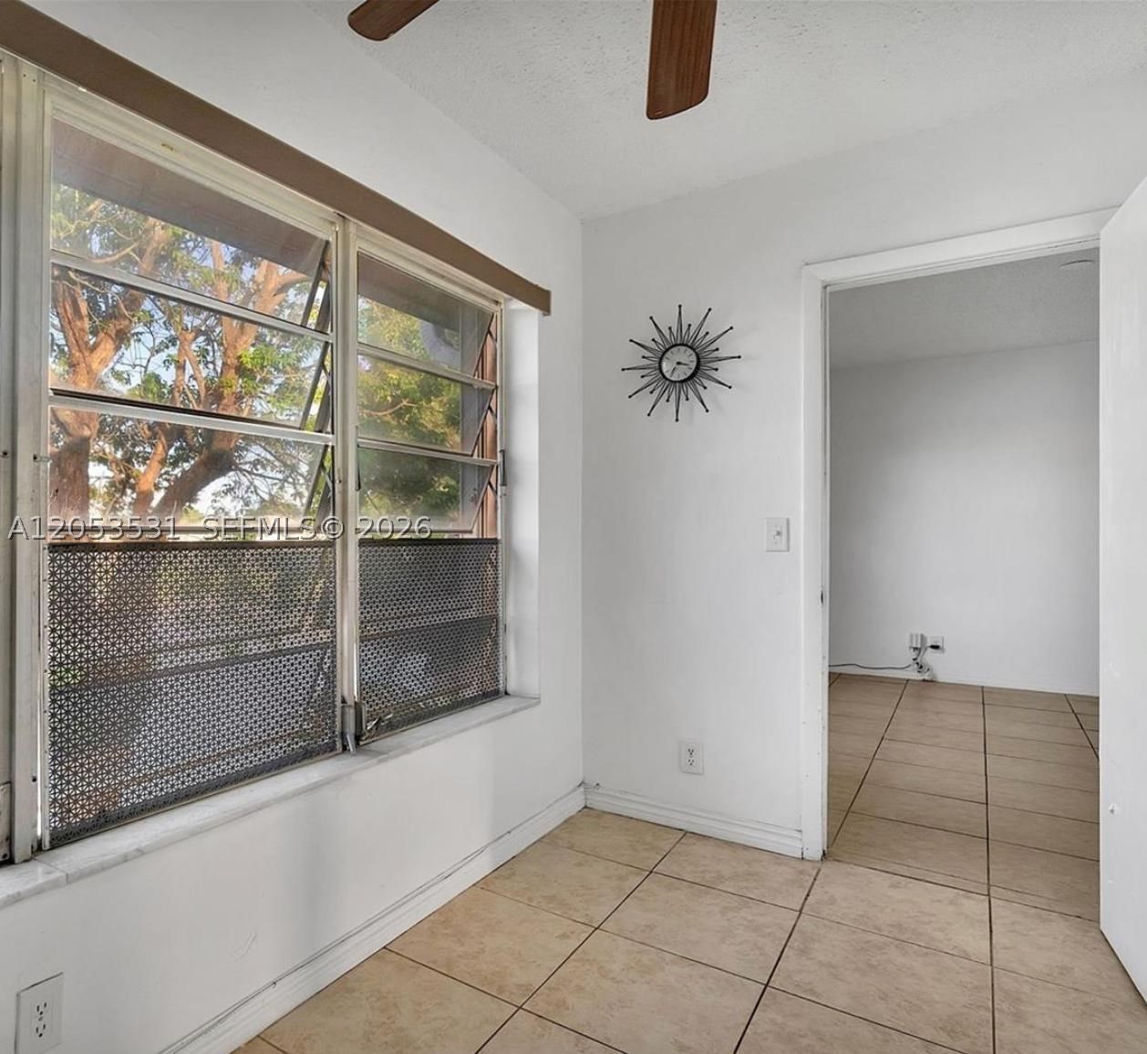 Real estate property located at 19105 2nd Ave #2118, Miami-dade, Star Lakes Estates No 21, Miami, FL
