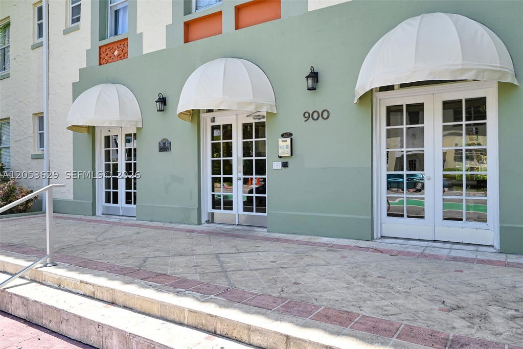 Real estate property located at 900 16th St #104, Miami-dade, The Esplanade Beach Condo, Miami Beach, FL