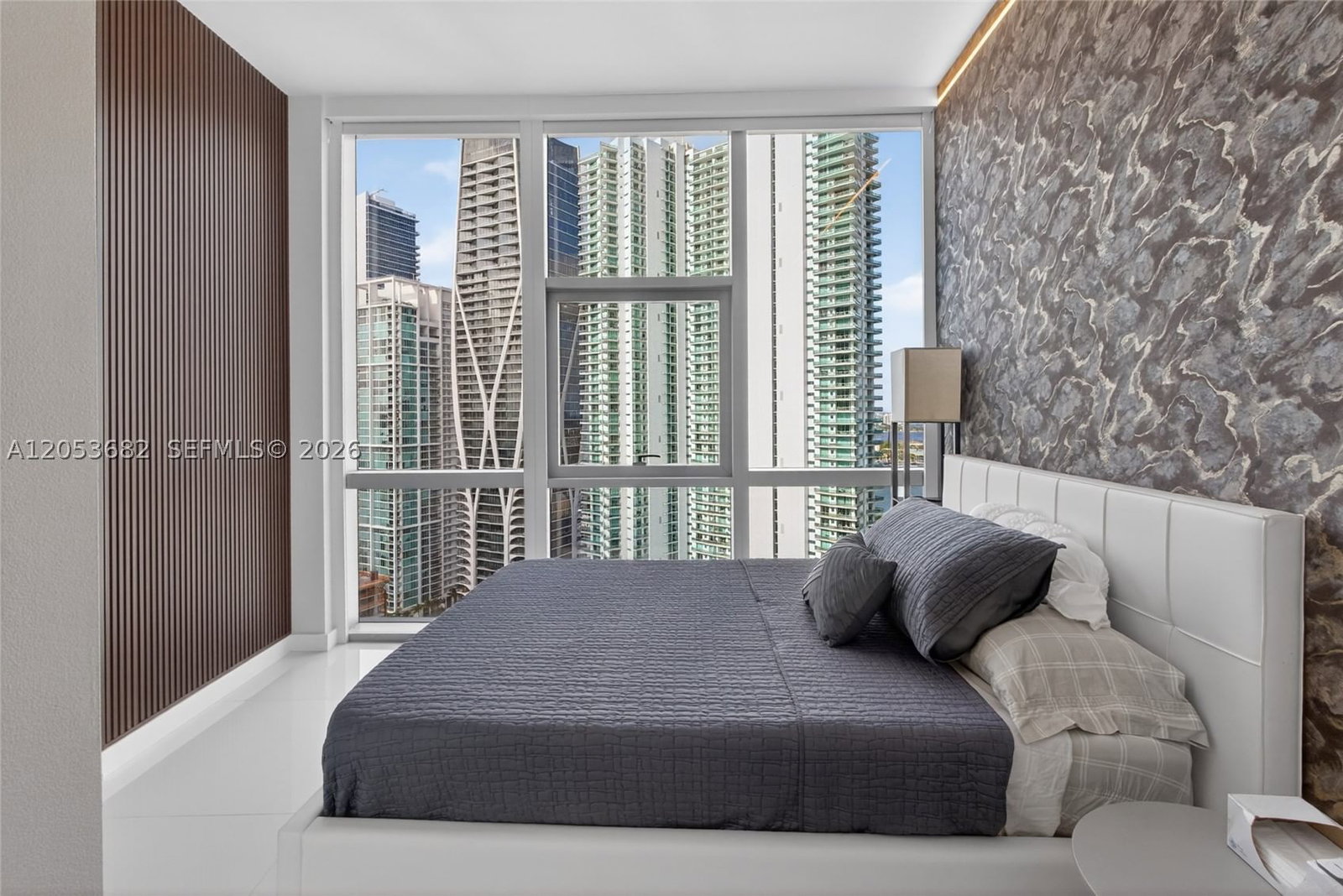 Real estate property located at , Miami-dade, Paramount Miami Worldcent, Miami, FL