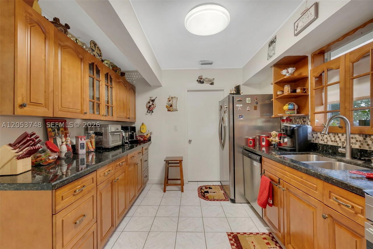 Real estate property located at 35 Oviedo Ave, Miami-dade, Coral Gables Flagler Stre, Coral Gables, FL