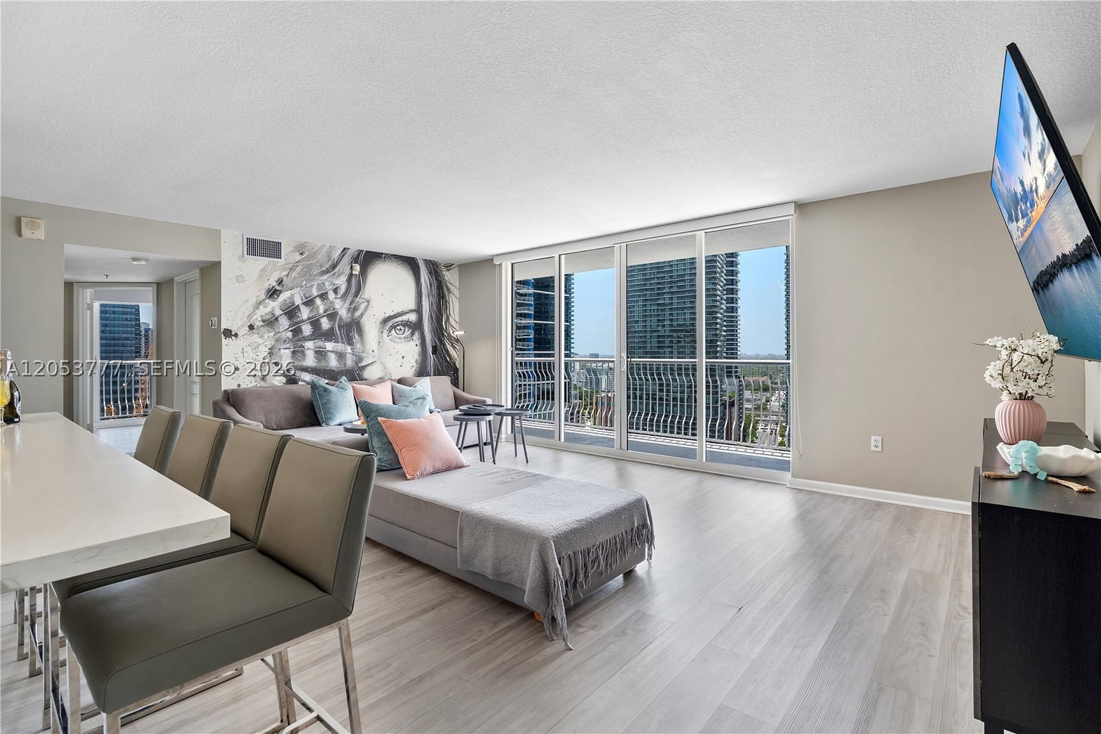 Real estate property located at 1200 Brickell Bay Dr #2423, Miami-dade, The Club At Brickell Bay, Miami, FL