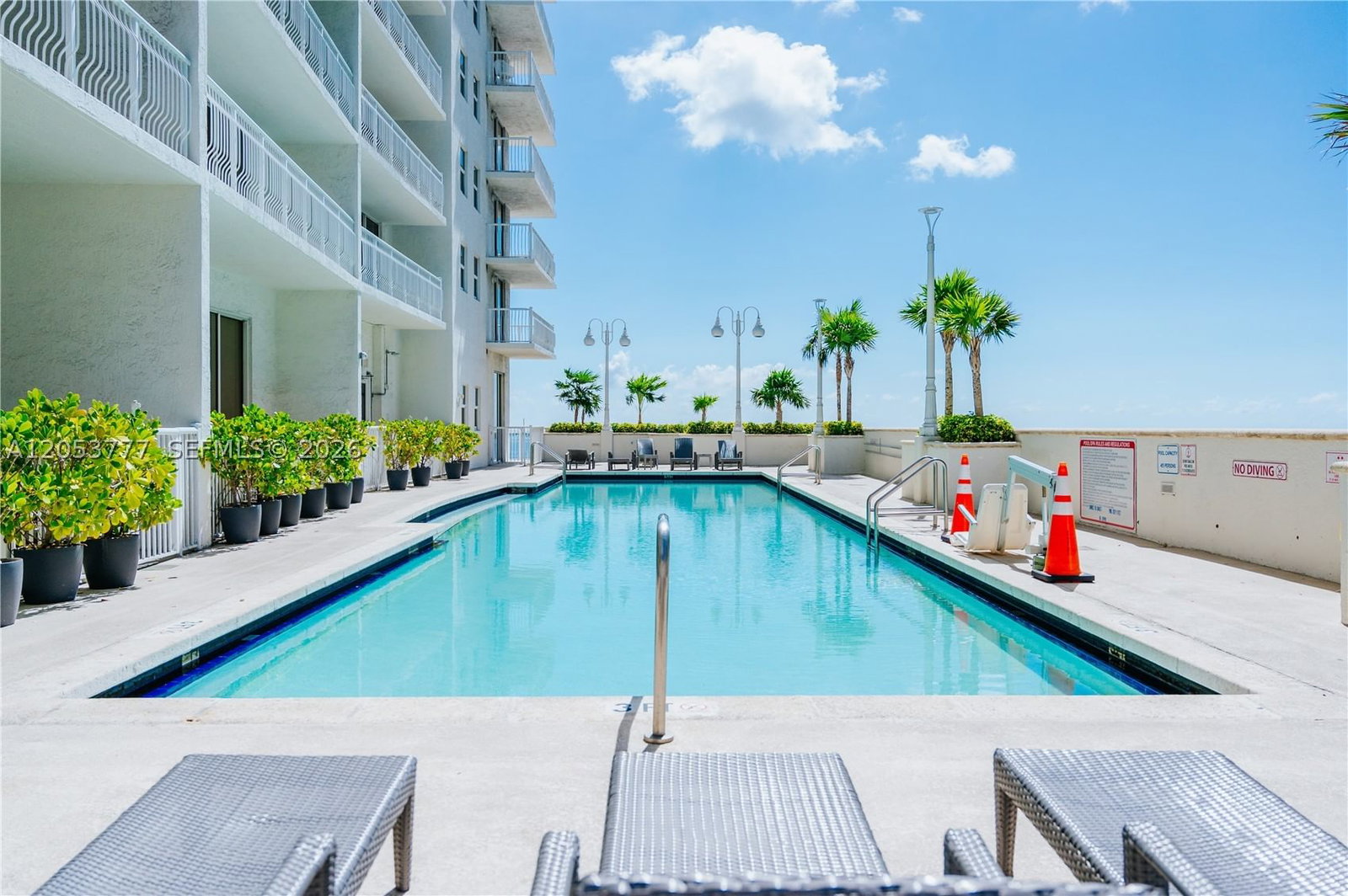 Real estate property located at 1200 Brickell Bay Dr #2423, Miami-dade, The Club At Brickell Bay, Miami, FL