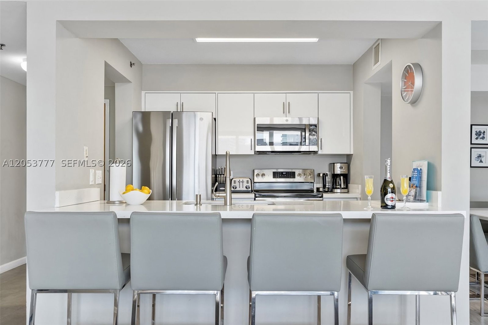 Real estate property located at 1200 Brickell Bay Dr #2423, Miami-dade, The Club At Brickell Bay, Miami, FL