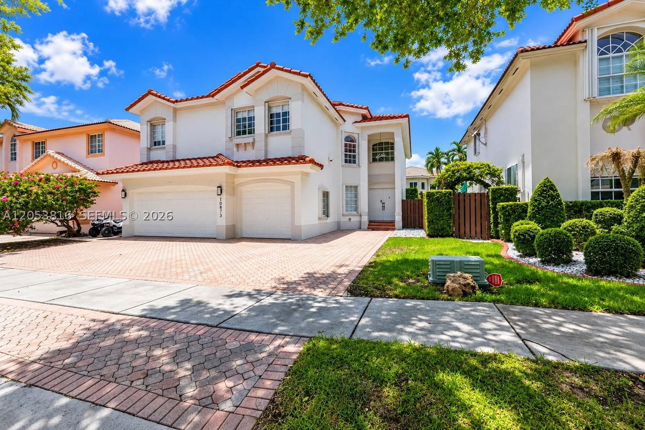 Real estate property located at 10873 71st St, Miami-dade, Doral Isles St Croix, Doral, FL