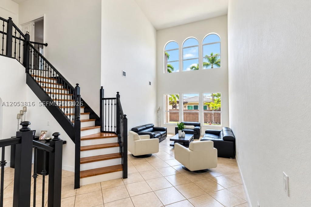 Real estate property located at 10873 71st St, Miami-dade, Doral Isles St Croix, Doral, FL