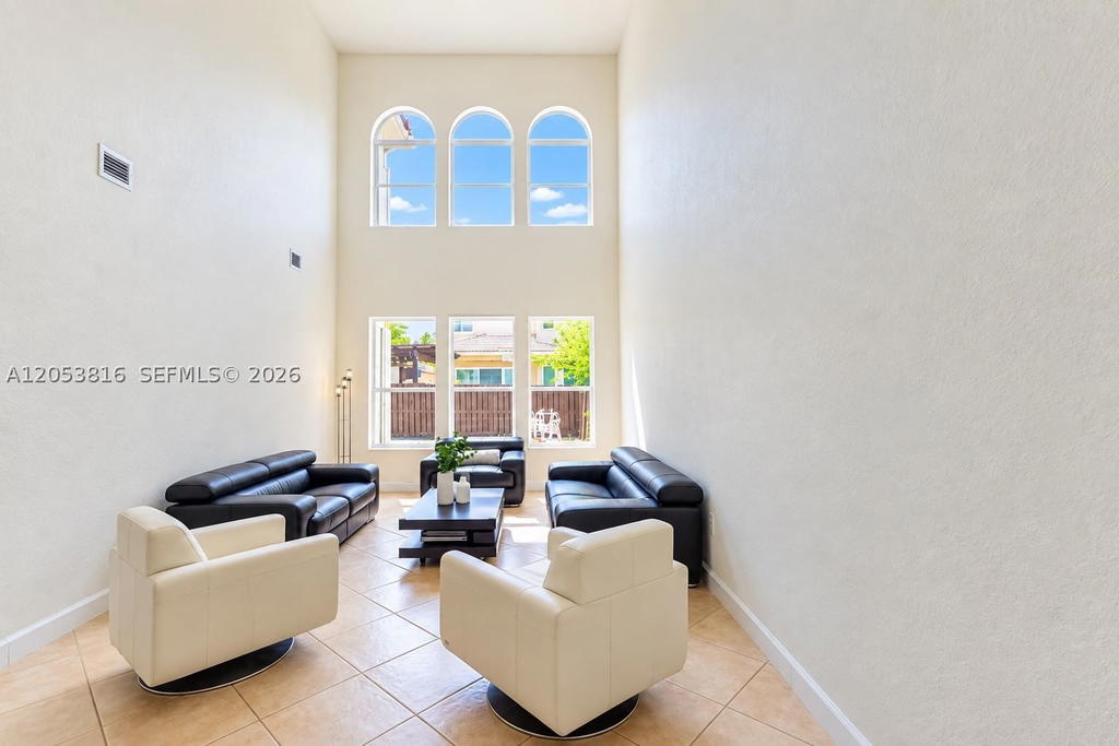 Real estate property located at 10873 71st St, Miami-dade, Doral Isles St Croix, Doral, FL
