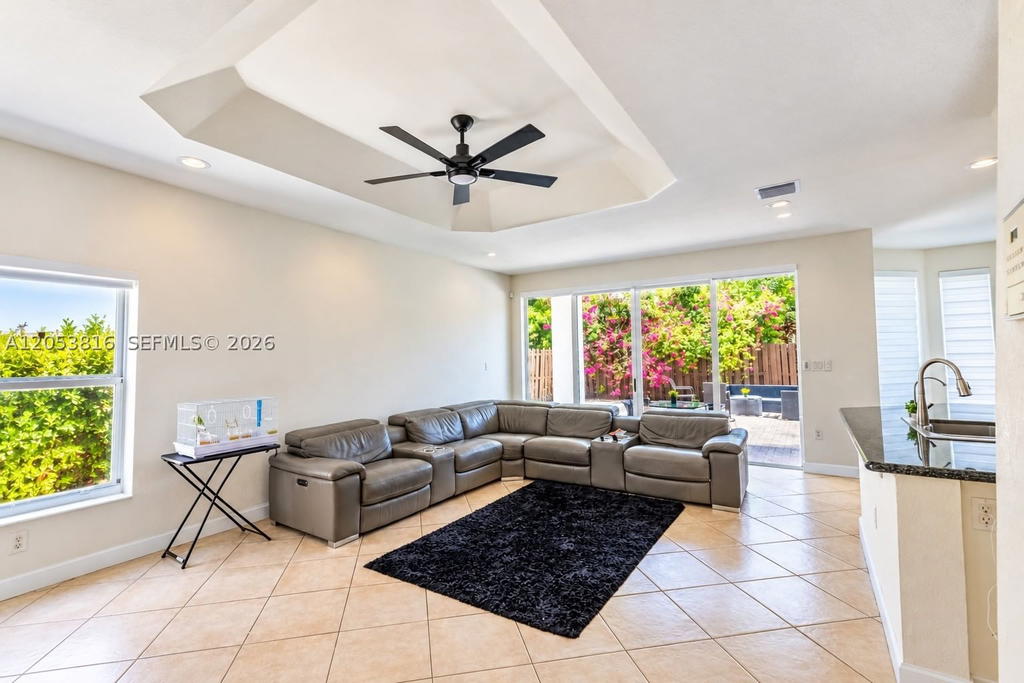 Real estate property located at 10873 71st St, Miami-dade, Doral Isles St Croix, Doral, FL