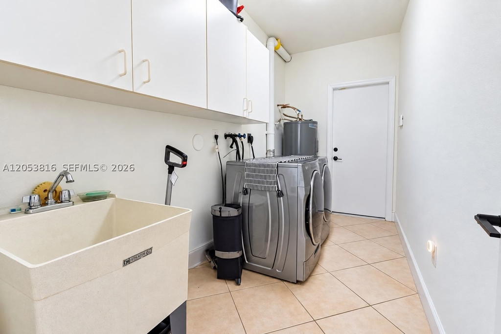 Real estate property located at 10873 71st St, Miami-dade, Doral Isles St Croix, Doral, FL