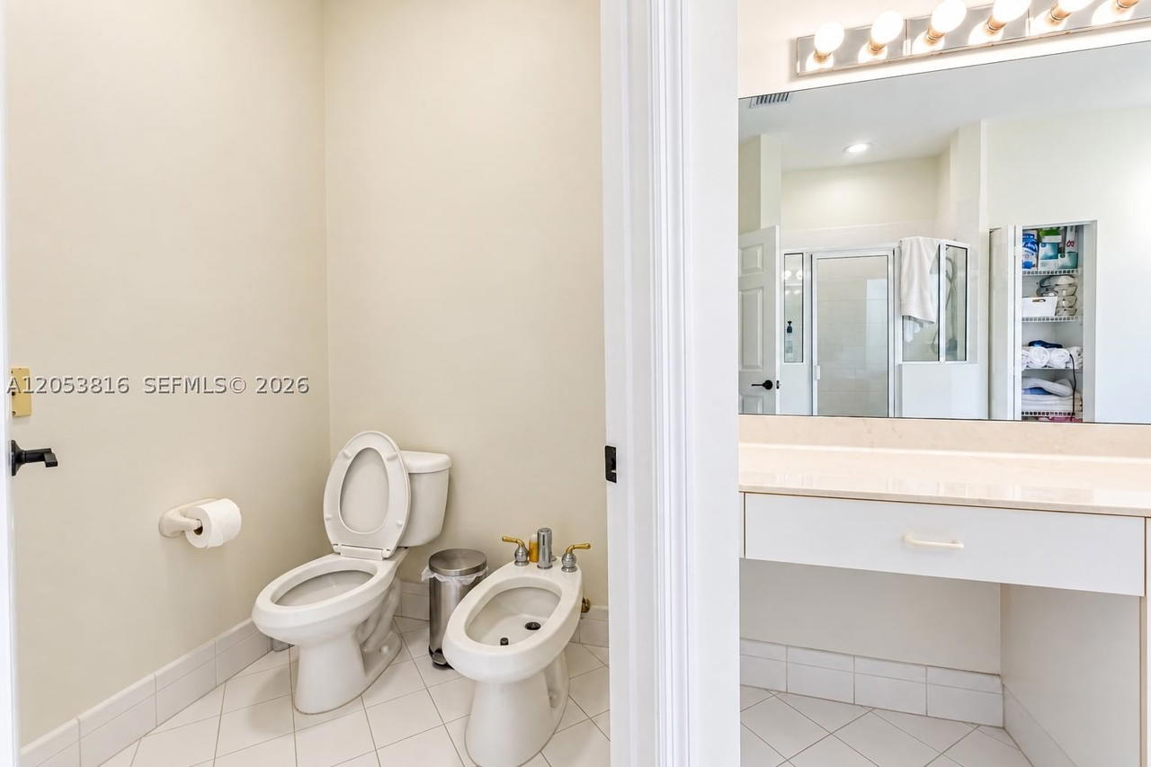Real estate property located at 10873 71st St, Miami-dade, Doral Isles St Croix, Doral, FL