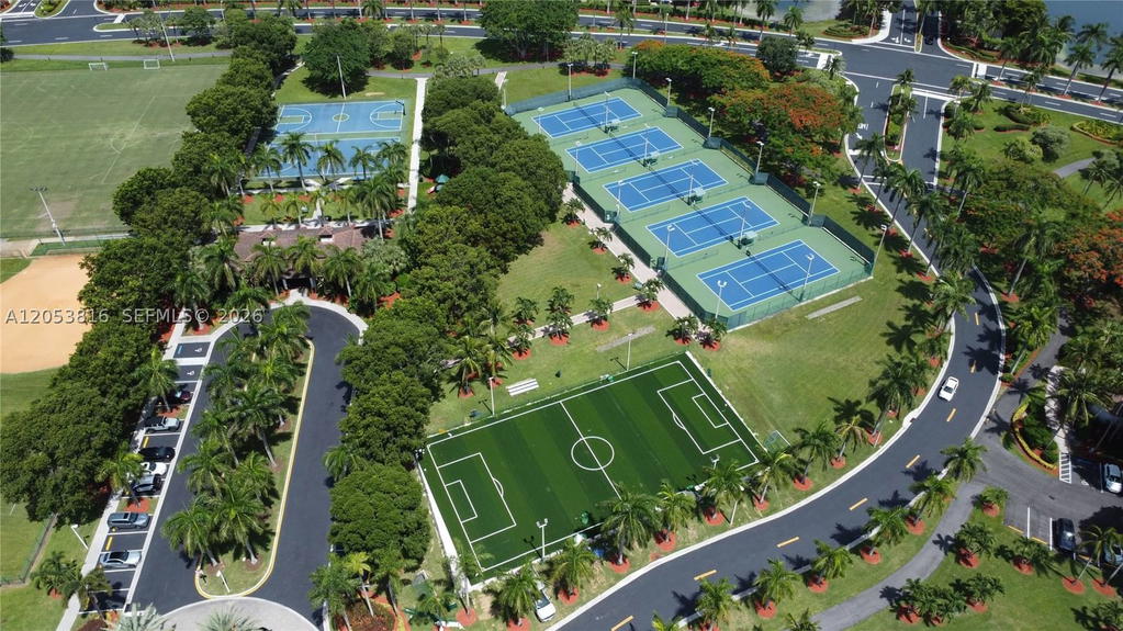 Real estate property located at 10873 71st St, Miami-dade, Doral Isles St Croix, Doral, FL