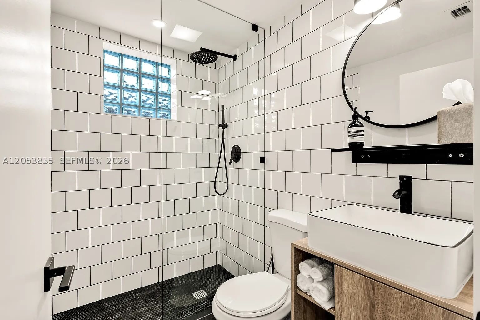 Real estate property located at 1237 33rd Ave, Miami-dade, Comfort Gardens 1st Addn, Miami, FL