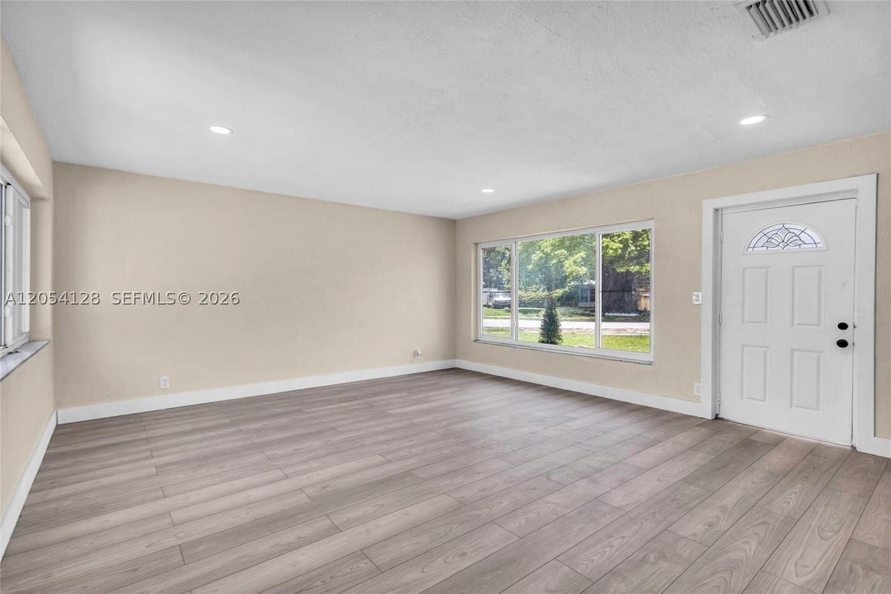 Real estate property located at 1218 15th St, Broward, Lauderdale Villas, Fort Lauderdale, FL