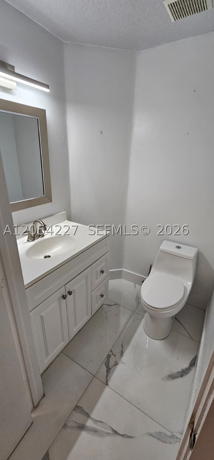 Real estate property located at 15355 39th Ln, Miami-dade, Caribe Lakes Phase Ii, Miami, FL