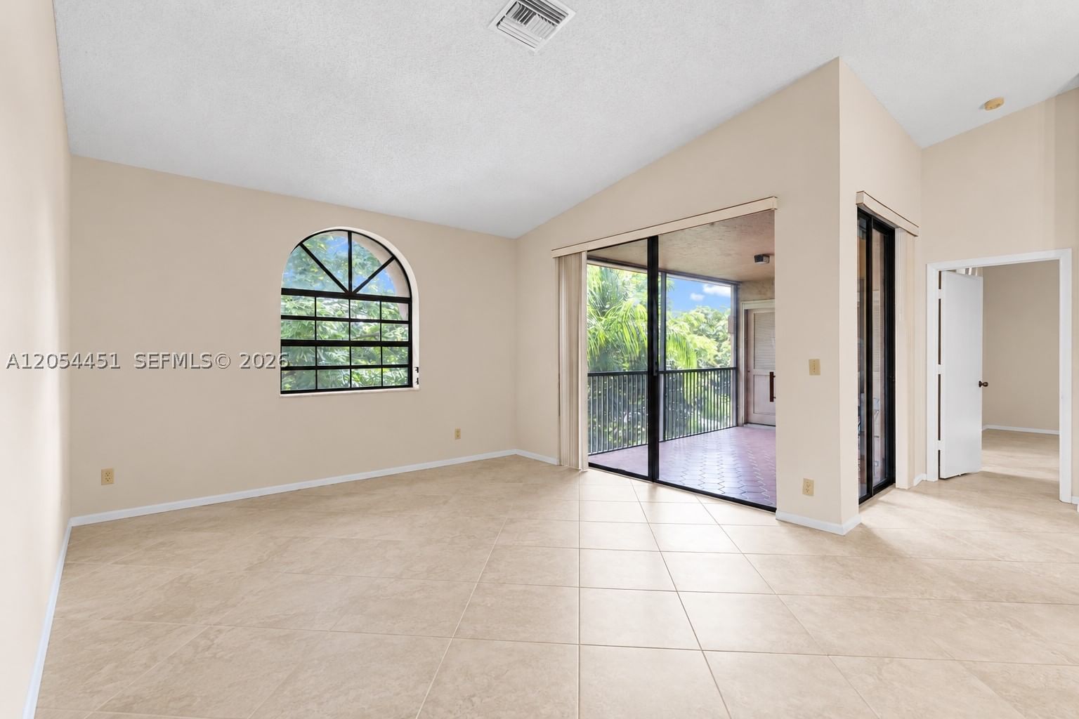 Real estate property located at 10690 14th St #128, Broward, Optima Village I-c Condo, Plantation, FL