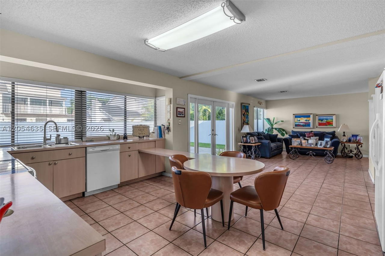 Real estate property located at 11055 129th Ct, Miami-dade, Lindgren East, Miami, FL