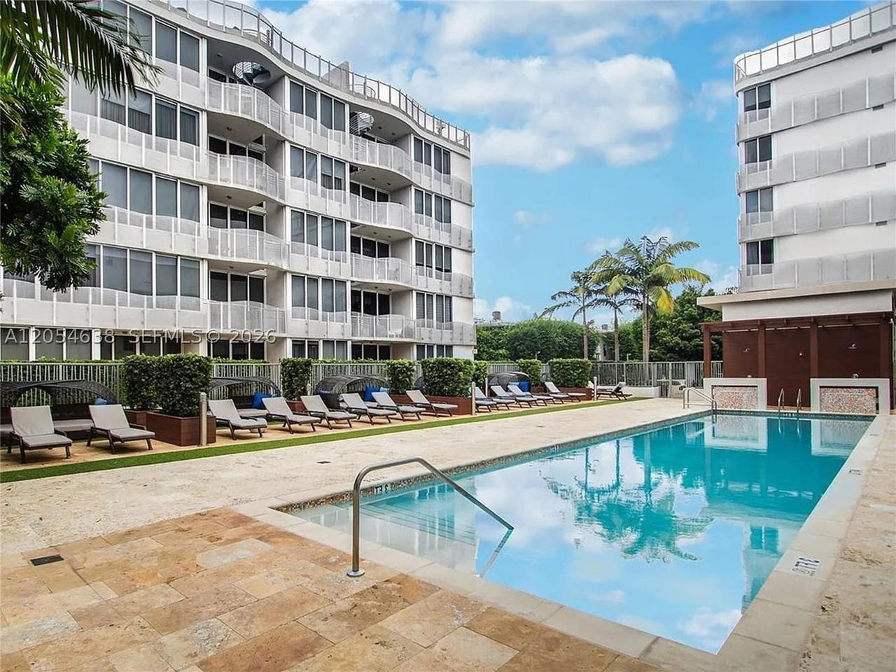 Real estate property located at 2155 Washington Ct #210, Miami-dade, Artepark North Condo, Miami Beach, FL