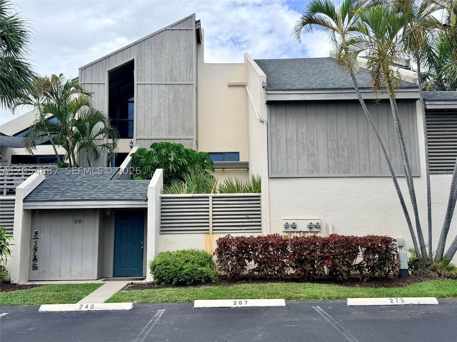 Real estate property located at 1605 Us Highway 1 #9B, Palm Beach, Sea Lofters Condo, Jupiter, FL