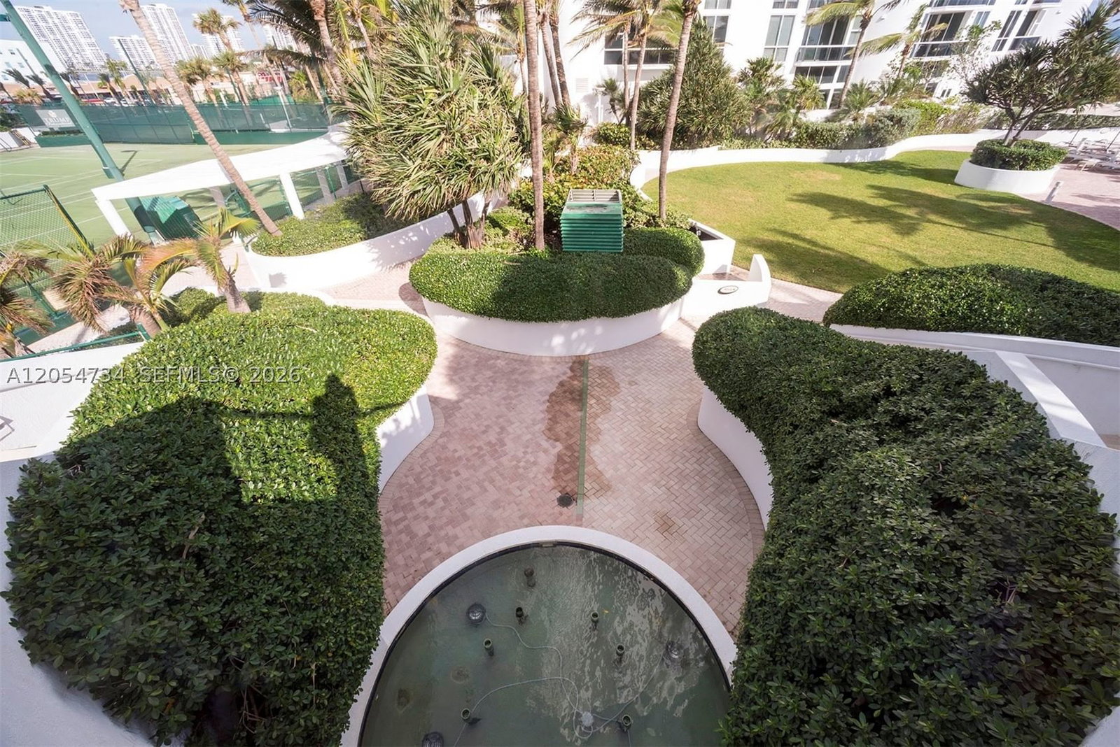 Real estate property located at 18001 Collins Ave #2711, Miami-dade, Trump International Sones, Sunny Isles Beach, FL