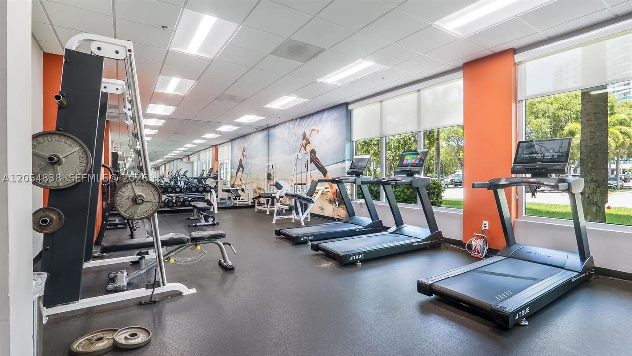 Real estate property located at 19380 Collins Ave #1423, Miami-dade, Oceanview Building B Cond, Sunny Isles Beach, FL