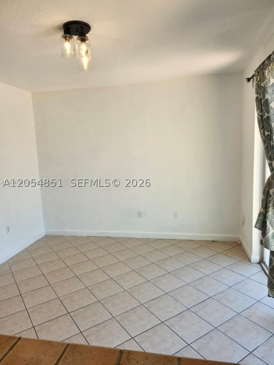 Real estate property located at 11425 76th Ter, Miami-dade, Doral Isles North Sec Two, Doral, FL