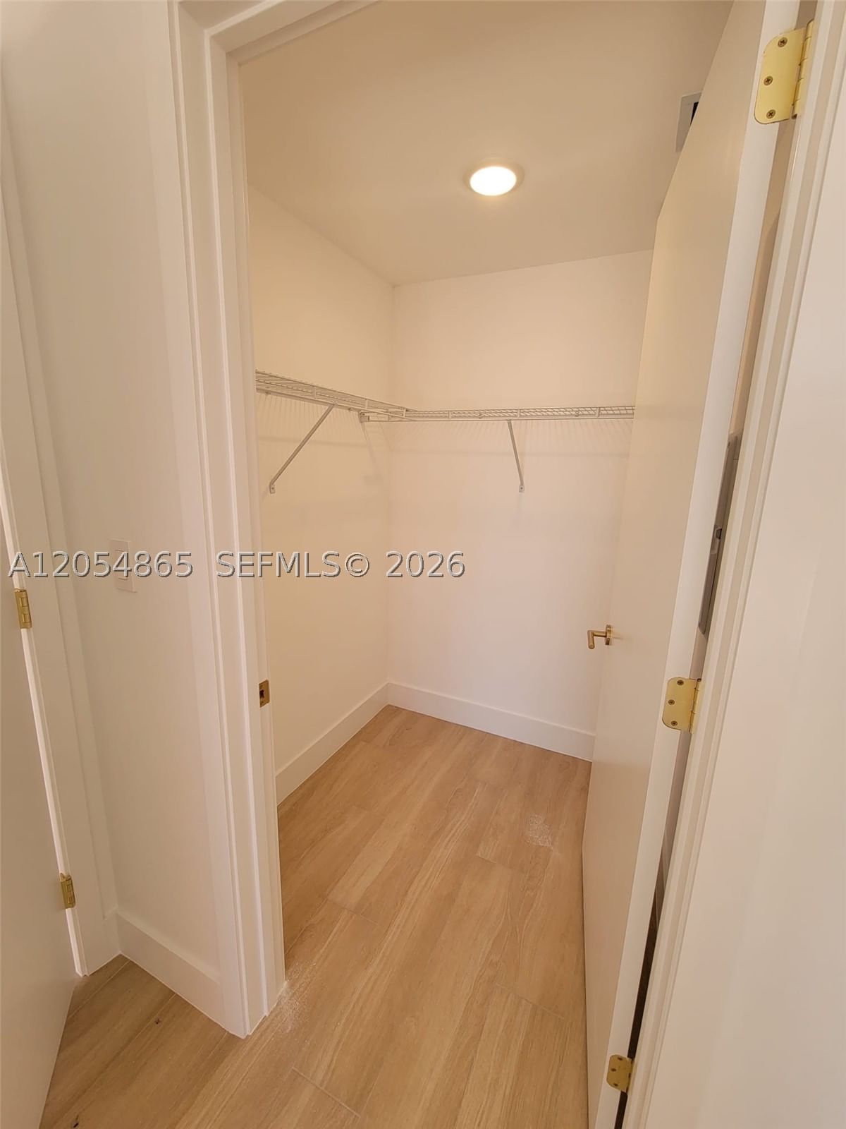 Real estate property located at 90 32 #609, Miami-dade, The Standard Residences, Miami, FL