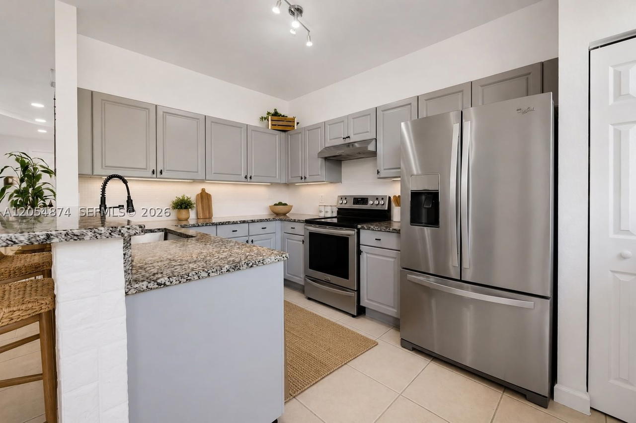 Real estate property located at 12999 132nd Ter, Miami-dade, Tuscany Villas West, Miami, FL