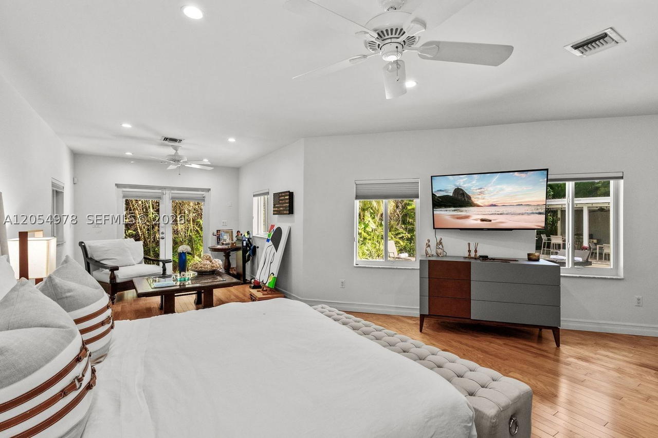 Real estate property located at 6511 Riviera Dr, Miami-dade, Coral Gables Riviera Sec, Coral Gables, FL