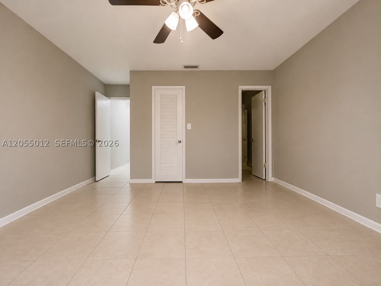 Real estate property located at 3930 Crystal Lake Dr #208, Broward, Crystal Lake 3930 Condo, Deerfield Beach, FL