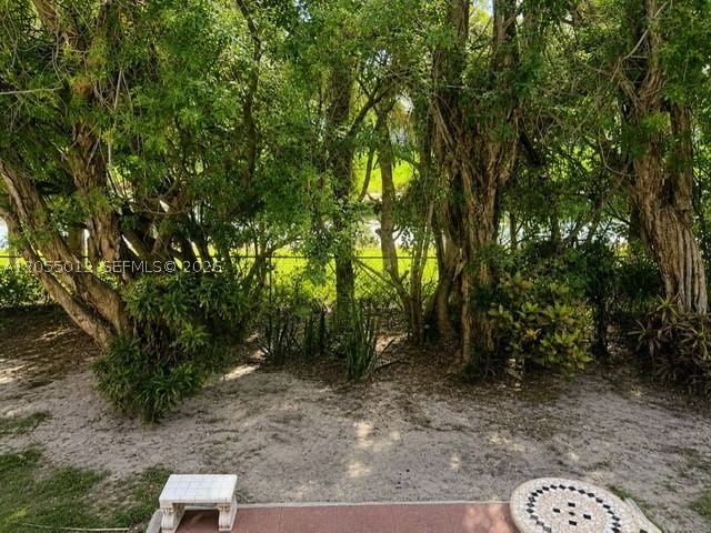Real estate property located at 3930 Crystal Lake Dr #208, Broward, Crystal Lake 3930 Condo, Deerfield Beach, FL
