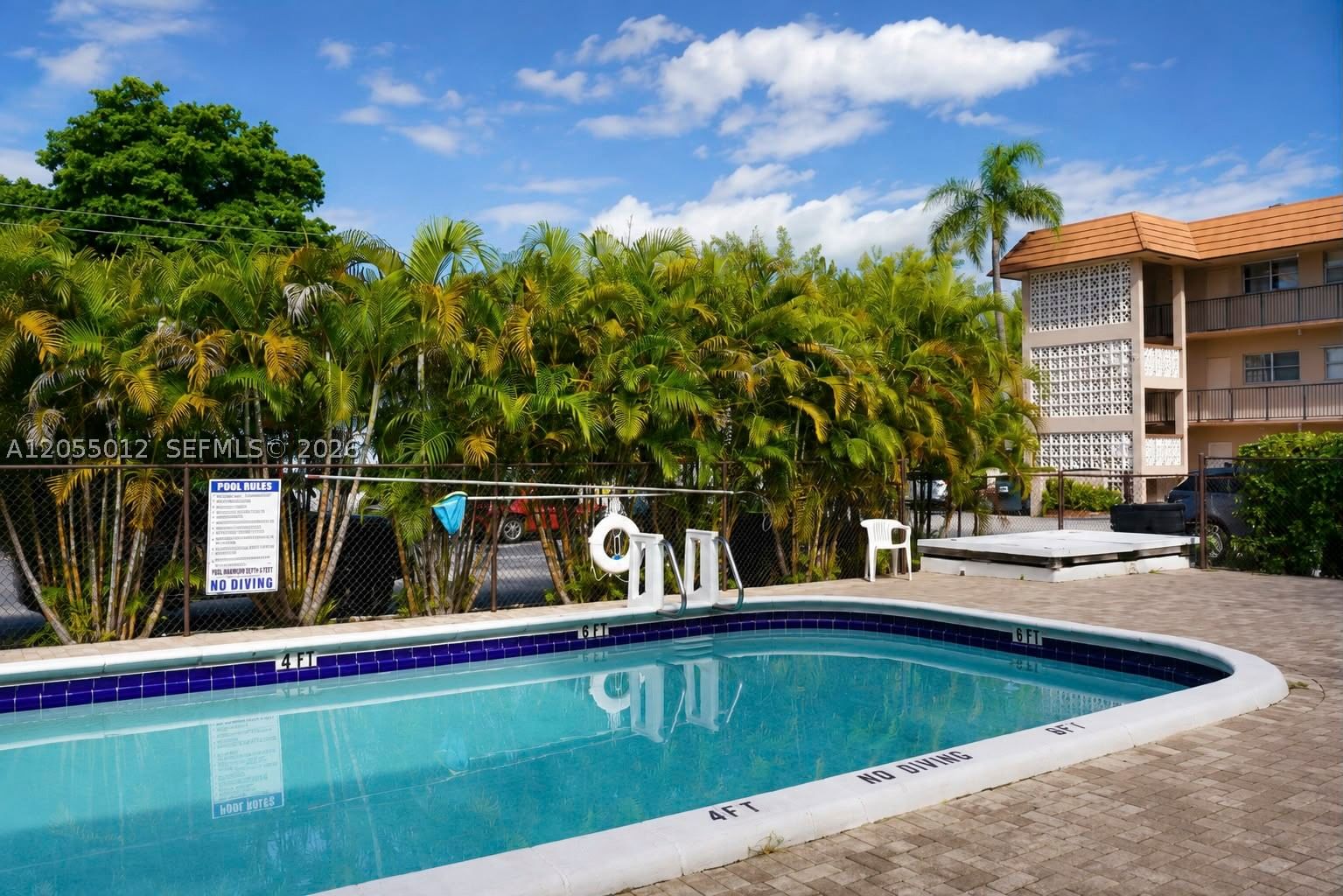 Real estate property located at 3930 Crystal Lake Dr #208, Broward, Crystal Lake 3930 Condo, Deerfield Beach, FL