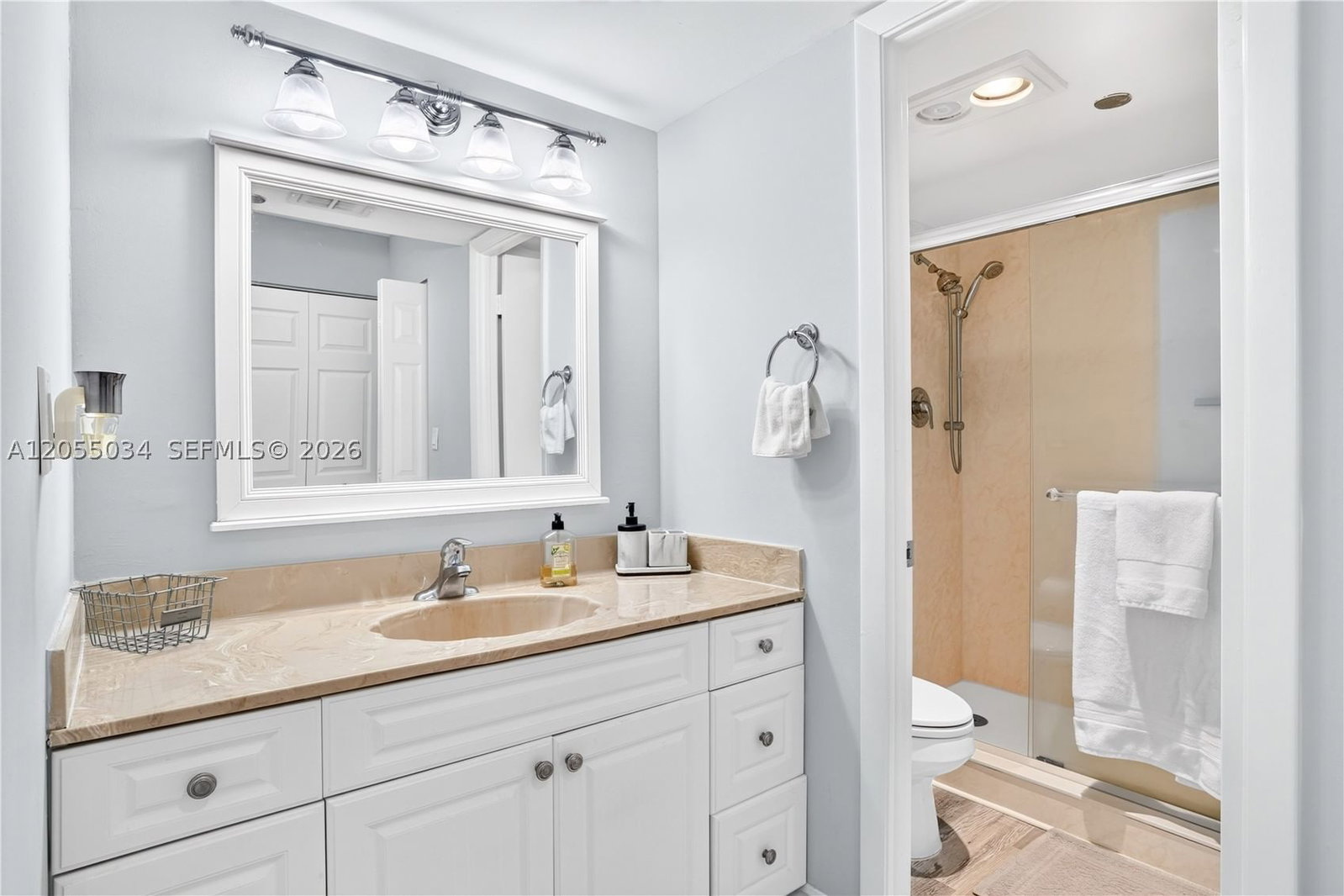 Real estate property located at 900 Saint Charles Pl #621, Broward, Park Place, Pembroke Pines, FL