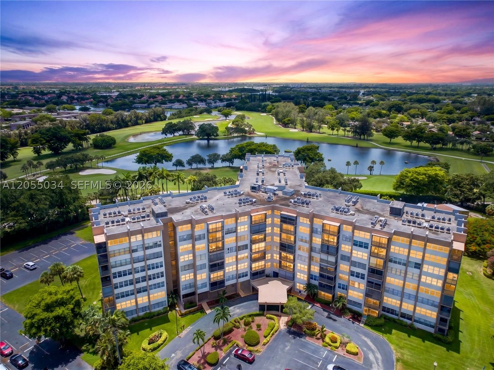 Real estate property located at 900 Saint Charles Pl #621, Broward, Park Place, Pembroke Pines, FL