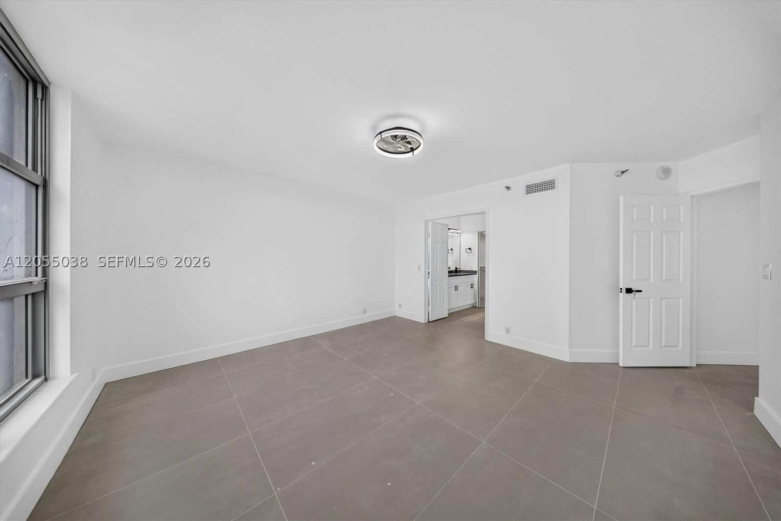 Real estate property located at 3530 Mystic Pointe Dr #1606, Miami-dade, Mystic Pointe Tower 500 C, Aventura, FL