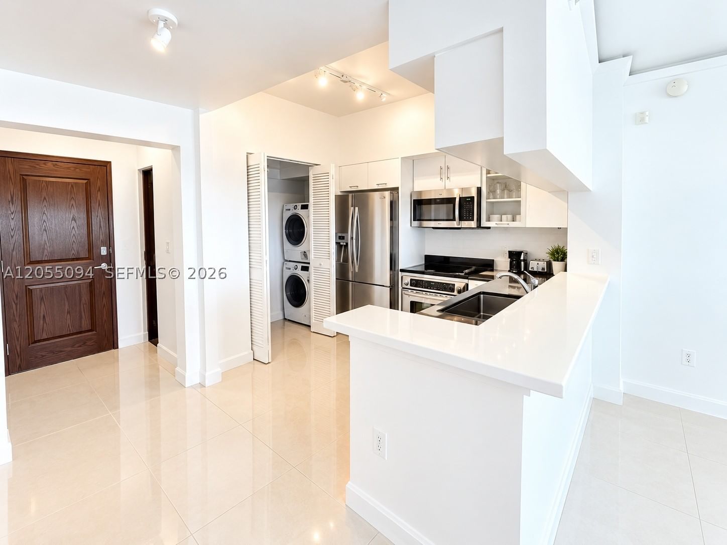 Real estate property located at 31 5th St #3712, Miami-dade, Brickell On The River N T, Miami, FL