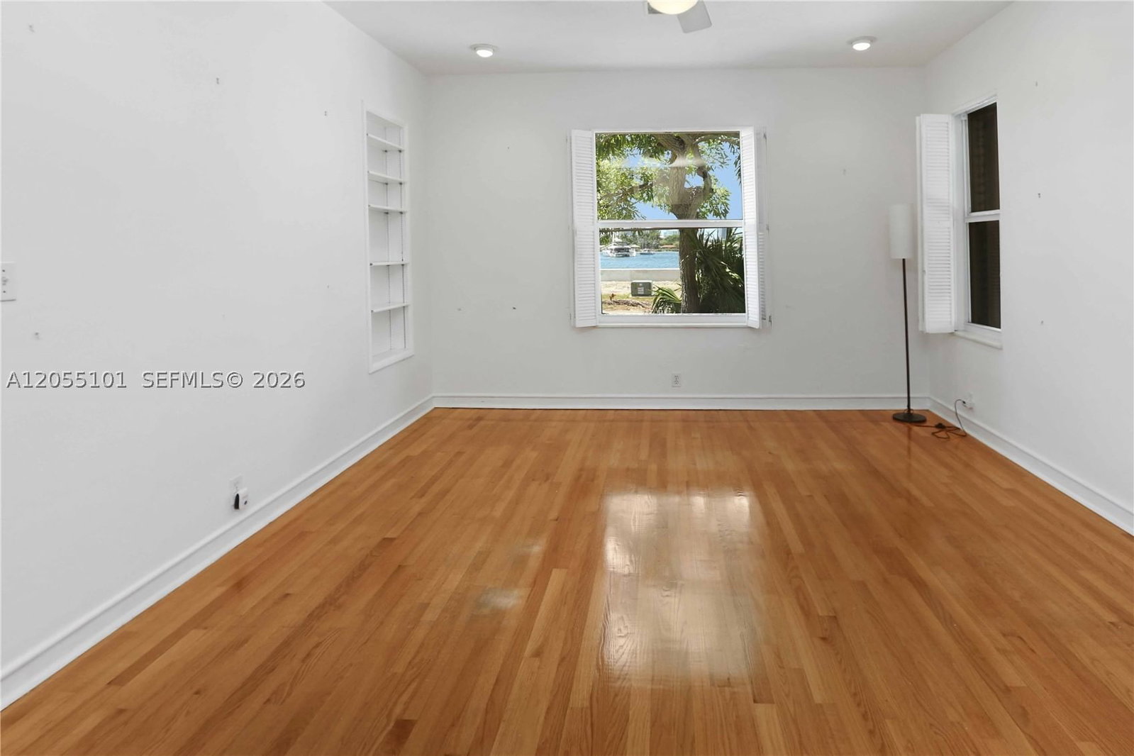 Real estate property located at 803 Southlake Dr, Broward, Hollywood Lakes Section, Hollywood, FL