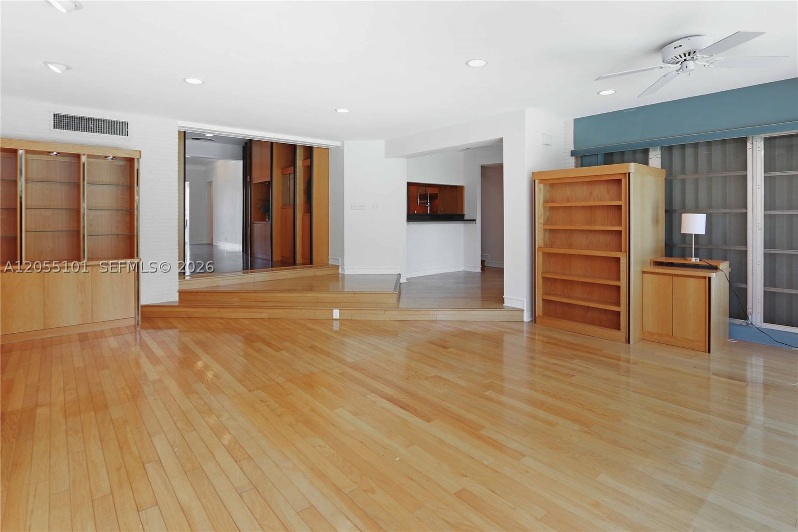 Real estate property located at 803 Southlake Dr, Broward, Hollywood Lakes Section, Hollywood, FL