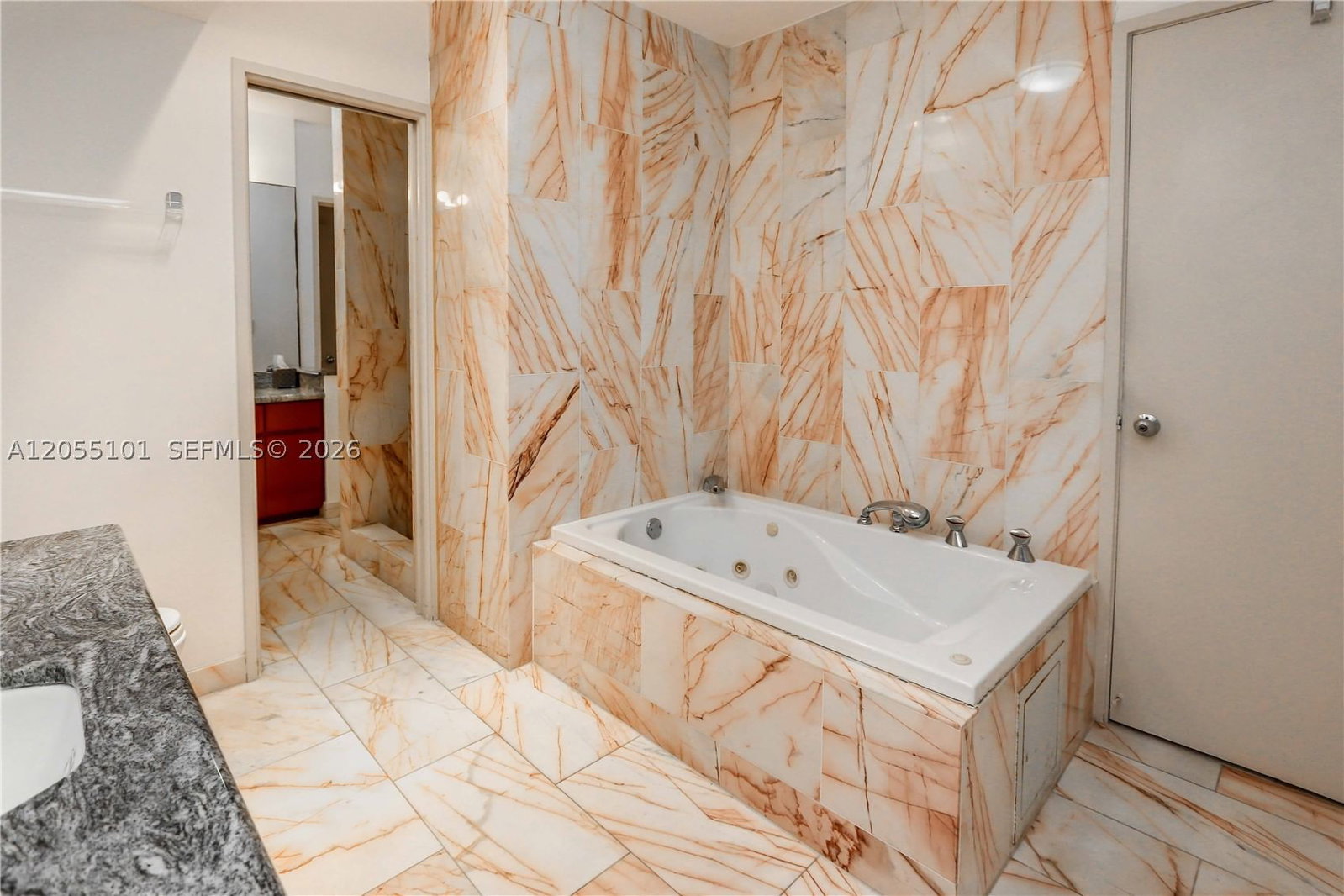 Real estate property located at 803 Southlake Dr, Broward, Hollywood Lakes Section, Hollywood, FL