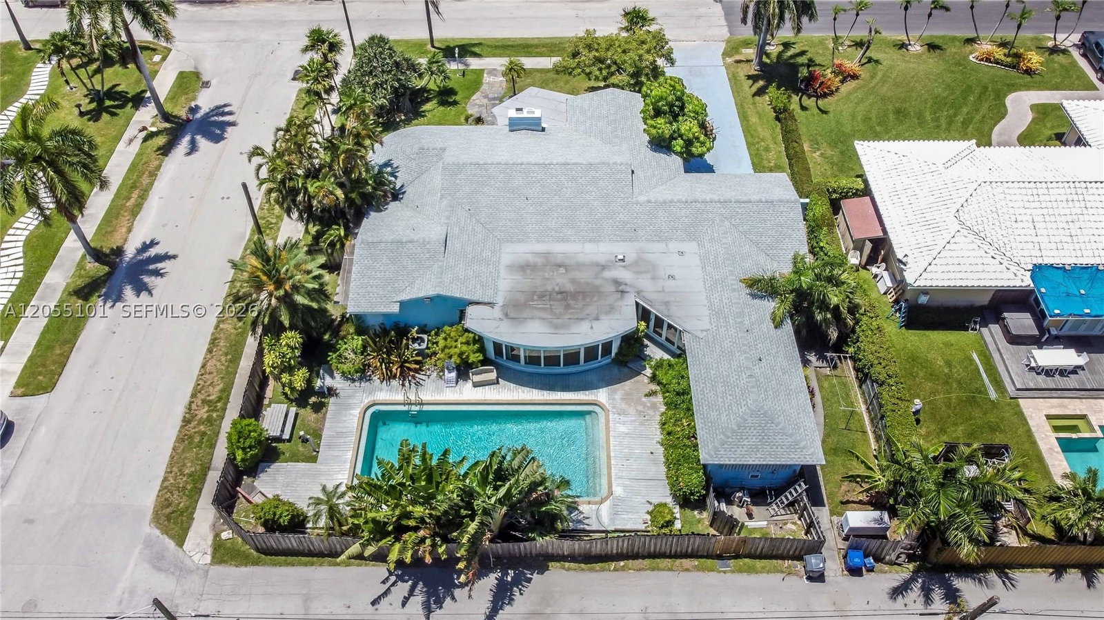 Real estate property located at 803 Southlake Dr, Broward, Hollywood Lakes Section, Hollywood, FL