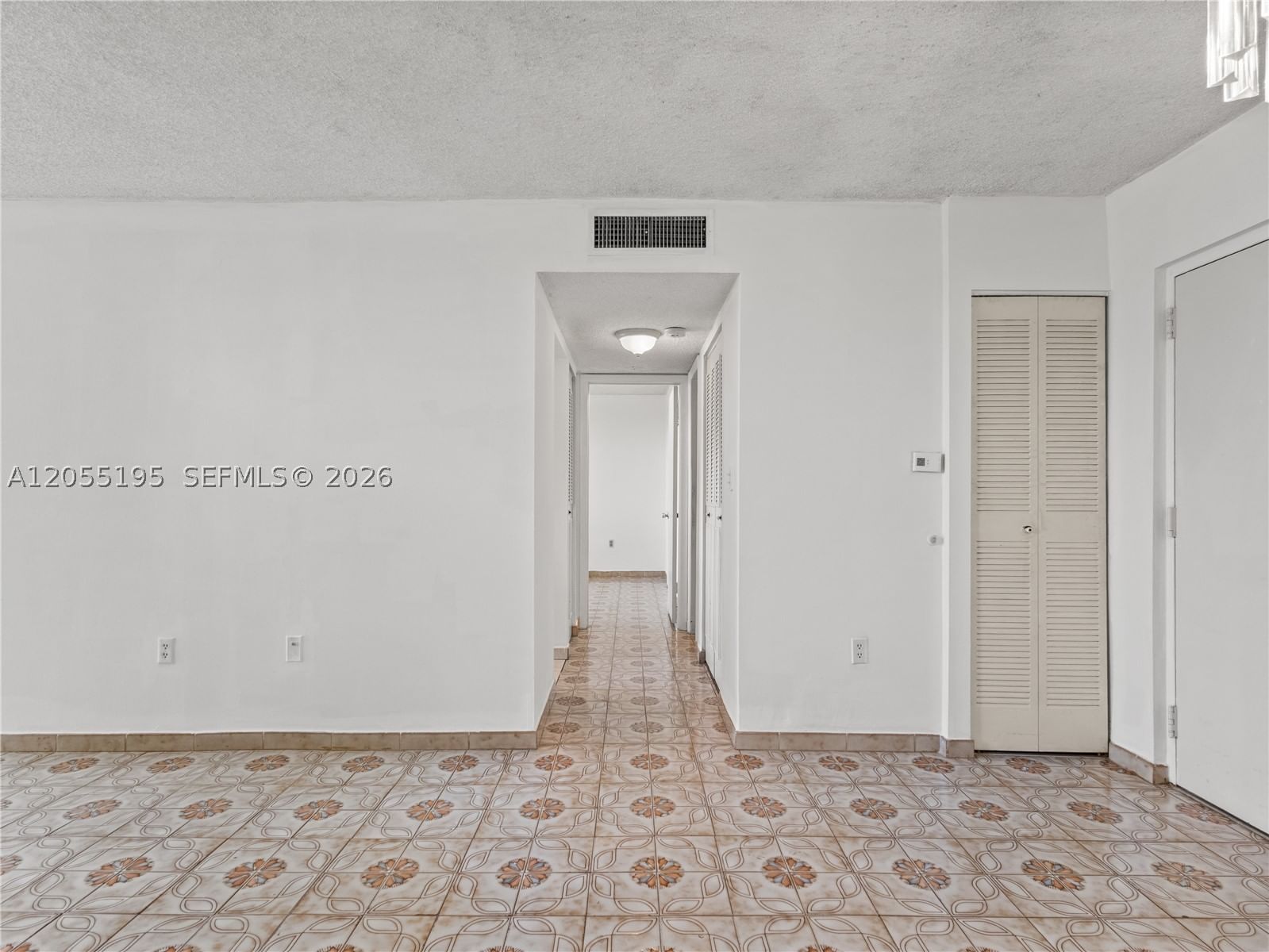 Real estate property located at 9401 4th St #104, Miami-dade, Versaille Gardens I Condo, Miami, FL